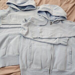 Life is good Hoodies